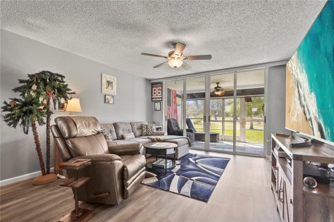 Condo in Bradenton, Florida, 2 bedrooms  № 1666860 - photo 4
