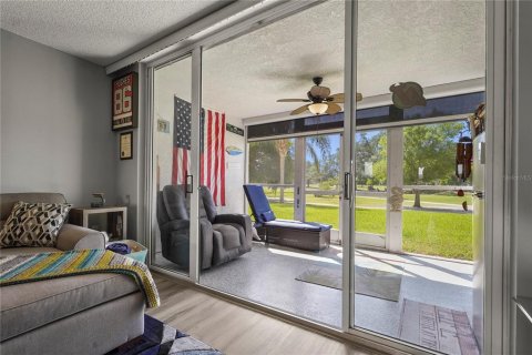 Condo in Bradenton, Florida, 2 bedrooms  № 1666860 - photo 21