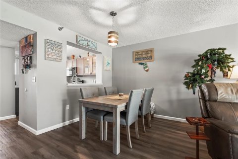 Condo in Bradenton, Florida, 2 bedrooms  № 1666860 - photo 17