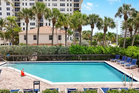 Copropriété à vendre à Hillsboro Beach, Floride: 3 chambres, 228.82 m2 № 2327078 - photo 12