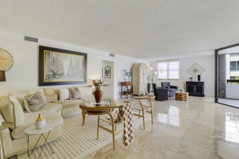Copropriété à vendre à Hillsboro Beach, Floride: 3 chambres, 228.82 m2 № 2327078 - photo 29