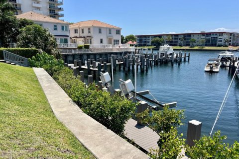 Copropriété à vendre à Hillsboro Beach, Floride: 3 chambres, 228.82 m2 № 2327078 - photo 15