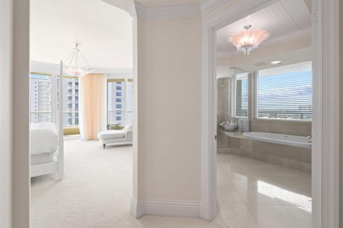 Condo in Riviera Beach, Florida, 3 bedrooms  № 2081908 - photo 24