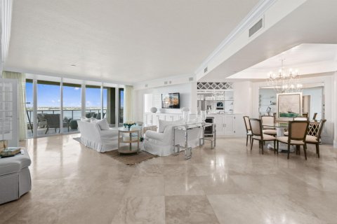 Condo in Riviera Beach, Florida, 3 bedrooms  № 2081908 - photo 5