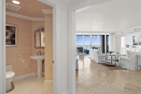 Condo in Riviera Beach, Florida, 3 bedrooms  № 2081908 - photo 4