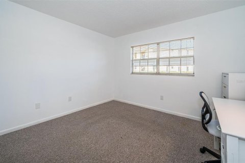 Condo in Dunedin, Florida, 2 bedrooms  № 1414081 - photo 25