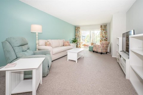 Condo in Dunedin, Florida, 2 bedrooms  № 1414081 - photo 8