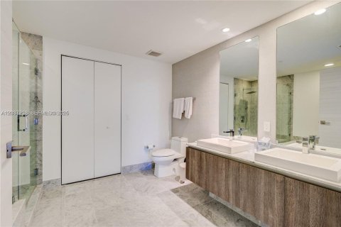 Copropriété à louer à Miami, Floride: 1 chambre, 81.85 m2 № 2154093 - photo 14