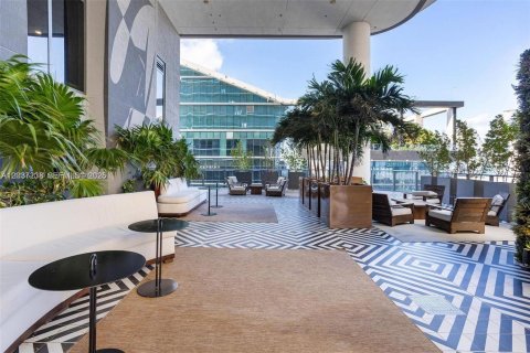 Copropriété à louer à Miami, Floride: 1 chambre, 81.85 m2 № 2154093 - photo 26