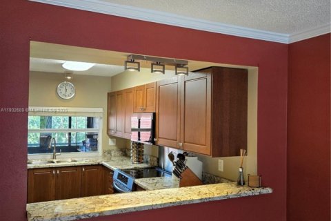 Condo in Oakland Park, Florida, 2 bedrooms  № 1953048 - photo 6