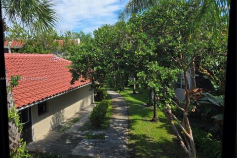 Condo in Oakland Park, Florida, 2 bedrooms  № 1953048 - photo 12