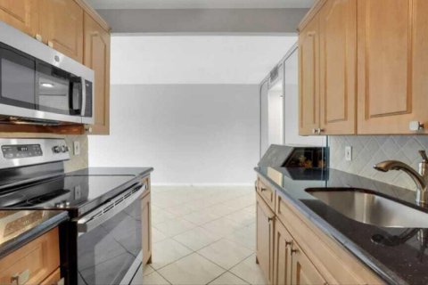 Condo in Boca Raton, Florida, 1 bedroom  № 2246312