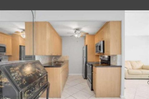 Condo in Boca Raton, Florida, 1 bedroom № 2246312 - photo 10