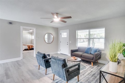 Casa en venta en Kissimmee, Florida, 4 dormitorios, 156.08 m2 № 1898482 - foto 19