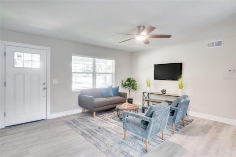 Casa en venta en Kissimmee, Florida, 4 dormitorios, 156.08 m2 № 1898482 - foto 12
