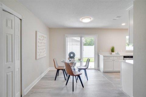 Casa en venta en Kissimmee, Florida, 4 dormitorios, 156.08 m2 № 1898482 - foto 17
