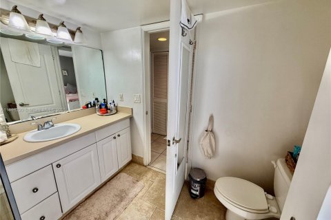 Снять в аренду квартиру в Майами, Флорида 1 спальня, 79.9м2, № 1949443 - фото 18