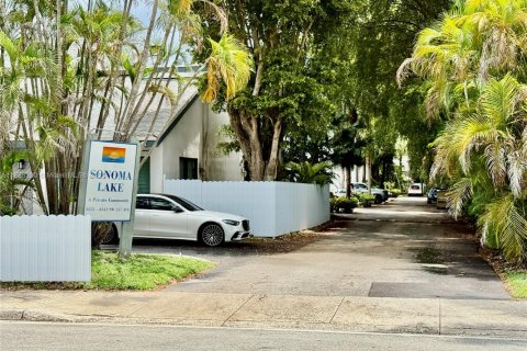 Снять в аренду квартиру в Майами, Флорида 1 спальня, 79.9м2, № 1949443 - фото 29