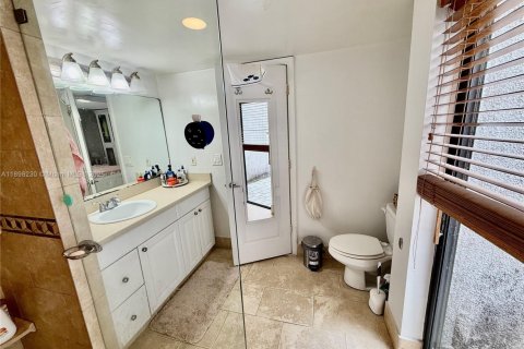 Снять в аренду квартиру в Майами, Флорида 1 спальня, 79.9м2, № 1949443 - фото 20