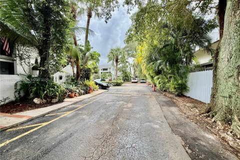 Снять в аренду квартиру в Майами, Флорида 1 спальня, 79.9м2, № 1949443 - фото 26