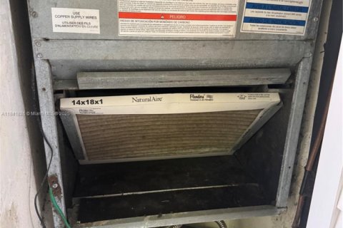 Condominio en venta en Lauderdale Lakes, Florida, 2 dormitorios, 80.36 m2 № 1962718 - foto 8