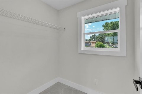 House in Lakeland, Florida 5 bedrooms, 336.31 sq.m. № 1755541 - photo 29