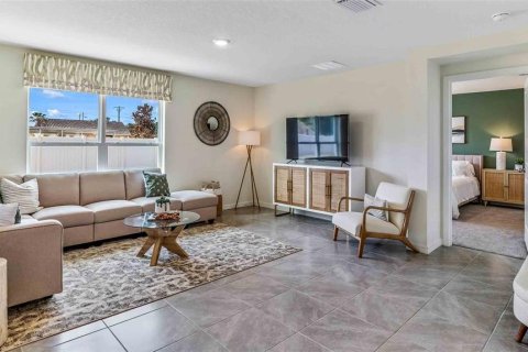 Casa en venta en Dade City, Florida, 4 dormitorios, 169.83 m2 № 2229726 - foto 9