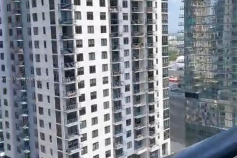 Studio à Condo à Miami, Floride № 2080427