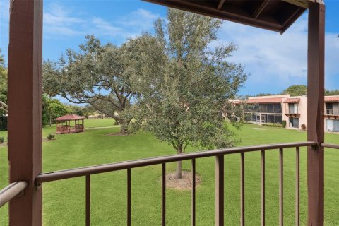 Condo in Lake Wales, Florida, 2 bedrooms  № 2096526 - photo 24