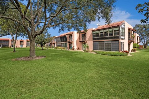 Condo in Lake Wales, Florida, 2 bedrooms  № 2096526 - photo 25