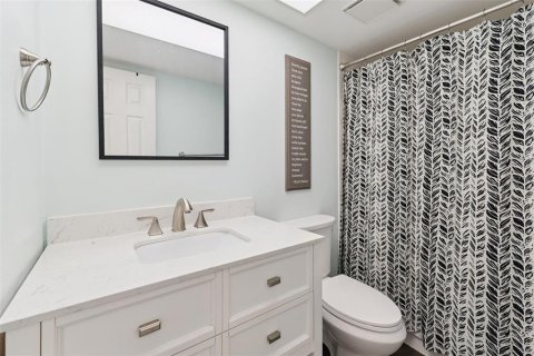 Condo in Lake Wales, Florida, 2 bedrooms  № 2096526 - photo 16