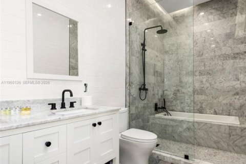 Купить виллу или дом в Майами, Флорида 6 спален, 347.64м2, № 2005794 - фото 23