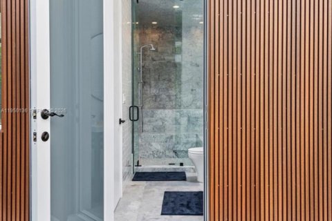 Купить виллу или дом в Майами, Флорида 6 спален, 347.64м2, № 2005794 - фото 25