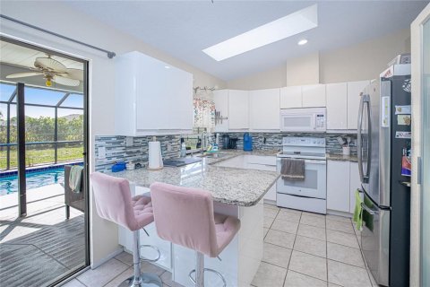 Villa ou maison à vendre à Punta Gorda, Floride: 3 chambres, 113.81 m2 № 2206745 - photo 5
