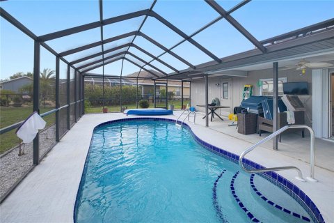 Villa ou maison à vendre à Punta Gorda, Floride: 3 chambres, 113.81 m2 № 2206745 - photo 4