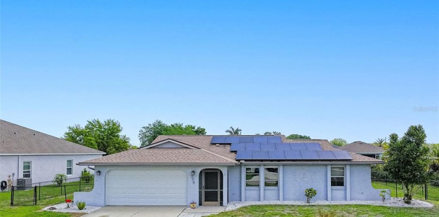 Villa ou maison à Punta Gorda, Floride 3 chambres, 113.81 m2 № 2206745
