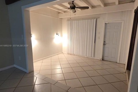 House in Plantation, Florida 2 bedrooms, 99.78 sq.m. № 2062731 - photo 23