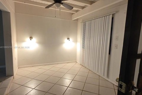 House in Plantation, Florida 2 bedrooms, 99.78 sq.m. № 2062731 - photo 26