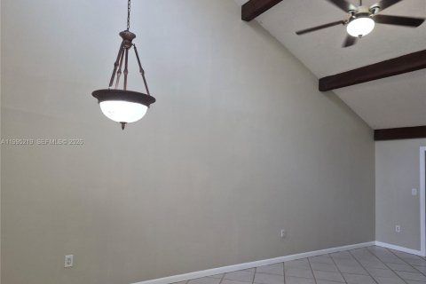 House in Plantation, Florida 2 bedrooms, 99.78 sq.m. № 2062731 - photo 16