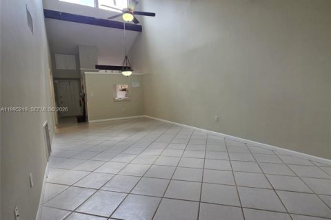 House in Plantation, Florida 2 bedrooms, 99.78 sq.m. № 2062731 - photo 18