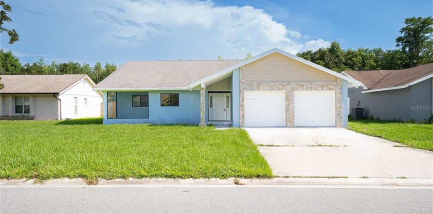 Villa ou maison à Kissimmee, Floride 3 chambres, 150.69 m2 № 2318584