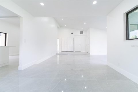 Villa ou maison à vendre à Kissimmee, Floride: 3 chambres, 150.69 m2 № 2318584 - photo 8