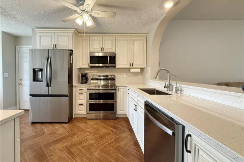 Casa en venta en Sun City Center, Florida, 3 dormitorios, 135.45 m2 № 2388293 - foto 11