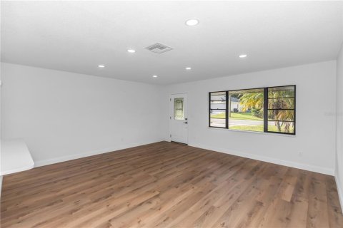 Villa ou maison à vendre à DeBary, Floride: 2 chambres, 105.35 m2 № 1894161 - photo 11