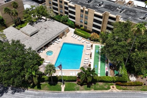 Condo in Clearwater, Florida, 2 bedrooms  № 1787881 - photo 10