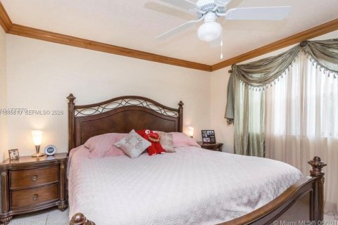 Apartment in Hialeah, Florida 2 bedrooms, 90.67 sq.m. № 2003023 - photo 14