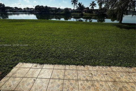 Condominio en alquiler en Hialeah, Florida, 2 dormitorios, 71.53 m2 № 2057499 - foto 15