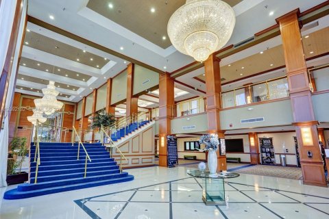 Copropriété à louer à Pembroke Pines, Floride: 1 chambre, 97.08 m2 № 2390706 - photo 9