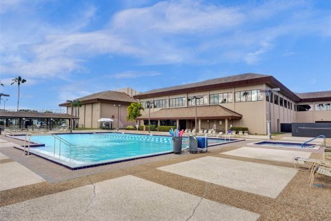 Copropriété à louer à Pembroke Pines, Floride: 1 chambre, 97.08 m2 № 2390706 - photo 6