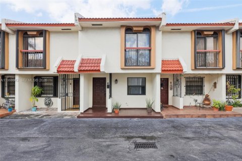 Touwnhouse à Miami, Floride 2 chambres, 88.44 m2 № 2064676